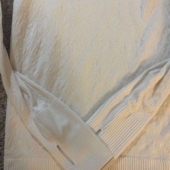 LULULEMON Rest Less Pullover Size 2 - Picture 6 of 6